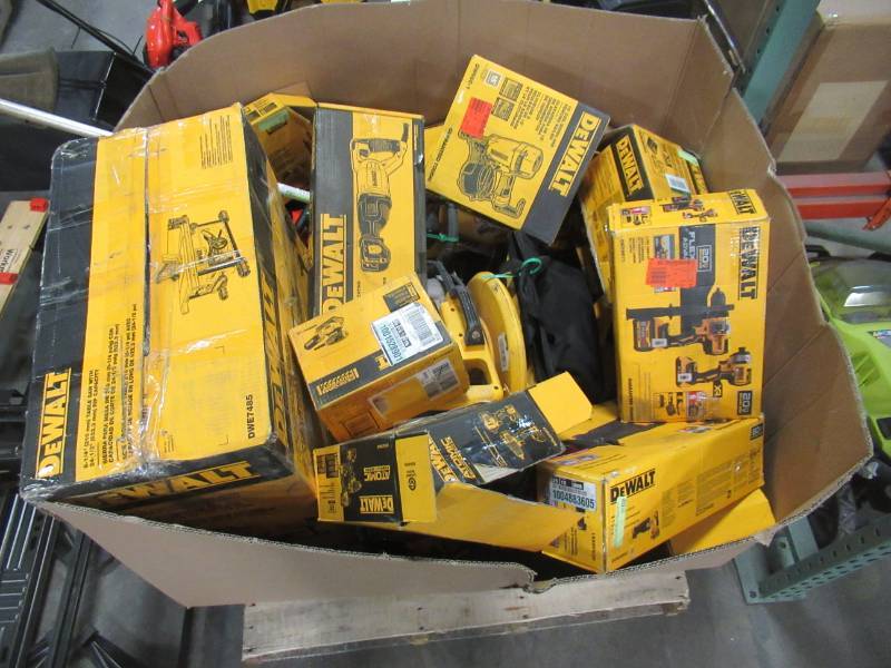 Dewalt-Tools-Pallet.jpg